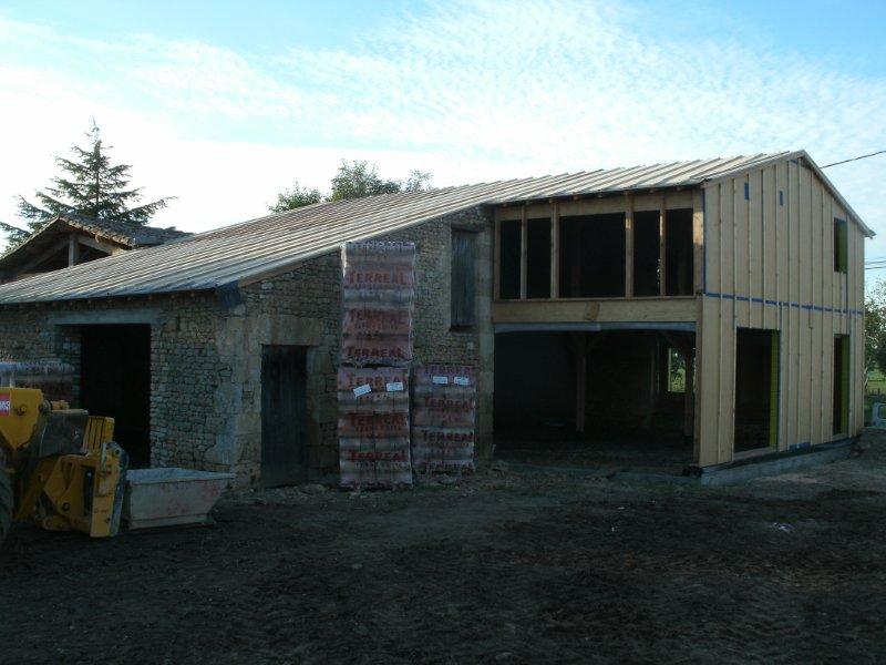 Grange transformée à Cherveux (79)